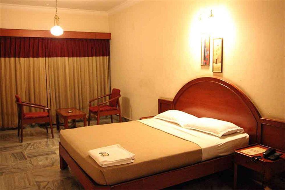 Samrat Residency Malleshwaram Bangalore Exterior foto